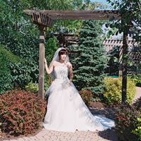 If you are planning a wedding in Cleveland, Brennan's Catering and Banquet Center is the perfect choice.